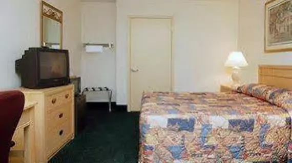 Econo Lodge Inn & Suites Fort Rucker | Alabama - Enterprise (ve civarı) - Daleville