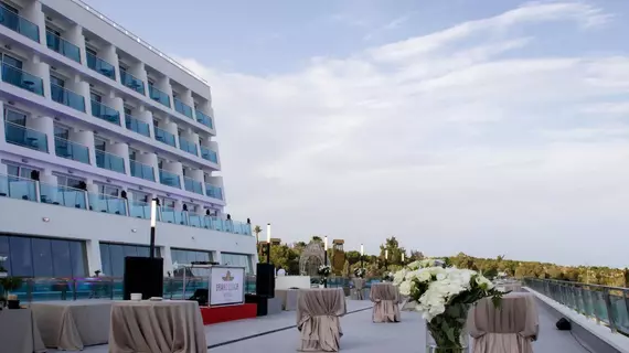 Grand Luxor Hotel | Valencia Bölgesi - Alicante (vilayet) - Marina Baja - Benidorm