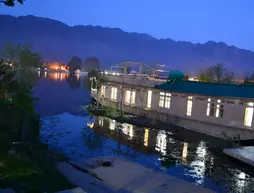 Peacock Houseboats | Cammu ve Keşmir - Srinagar (ve civarı) - Gulmarg - Nagīn Bāgh