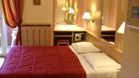 Hotel La Serenella | Trentino-Alto Adige - Trento İli - Moena