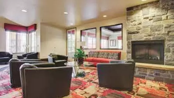 La Quinta Inn & Suites - Denver Gateway Park | Kolorado - Denver (ve civarı) - Denver - Montbello