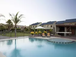 Devonvale Golf & Wine Lodge | Western Cape (il) - West Coast DC - Drakenstein - Cape Town (ve civarı) - Stellenbosch