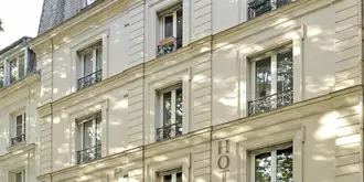 A l'Hôtel Des Roys