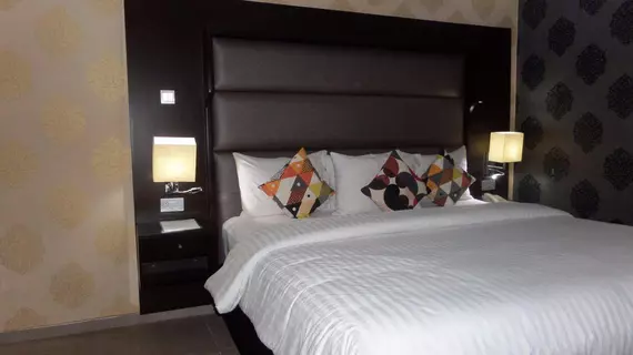 Larry Mitchelle Suites | Lagos (ve civarı) - Lekki - Lekki Kademe 1