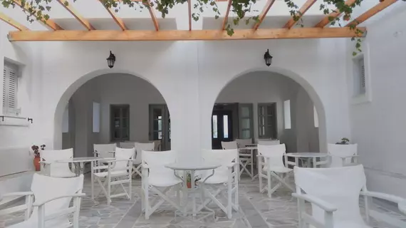 Roussos Beach Hotel | Ege Adaları - Paros