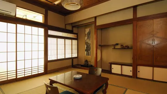 Chuoukan Shimizuya Ryokan | Nagano (idari bölge) - Kitaazumi - Nagano (ve civarı) - Nagano