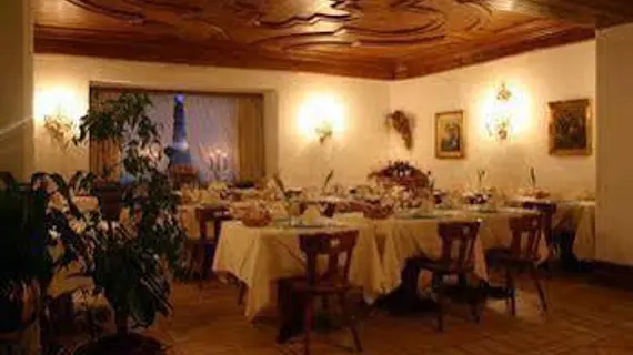 Hotel Aquila | Veneto - Belluno (vilayet) - Cortina d'Ampezzo - Cortina d'Ampezzo Tarihi Merkezi