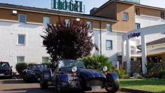 Brit Hotel le Cottage | Pays de la Loire - Sarthe - Arnage