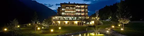 Active Wellnesshotel Diamant | Trentino-Alto Adige - Güney Tirol (il) - Santa Cristina Val Gardena