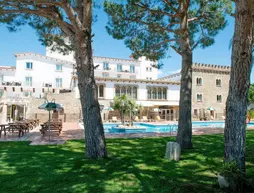 Hotel Castell Blanc | Katalonya - Girona İli - Alt Empordà - Castello d'Empuries