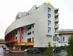 Divs Hotel | Sverdlovsk Federal Bölgesi - Yekaterinburg (ve civarı) - Yekaterinburg - Verkh-Isetskiy Rayon