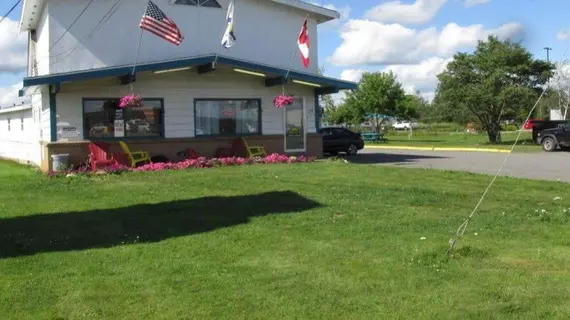 Berry's Motel | Nova Scotia - New Glasgow (ve civarı) - Truro