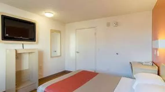 Motel 6 Denver Central - Federal Boulevard | Kolorado - Denver (ve civarı) - Denver - Regis