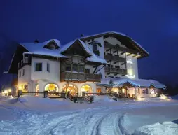 Hotel Cristallo | Trentino-Alto Adige - Trento İli - Moena