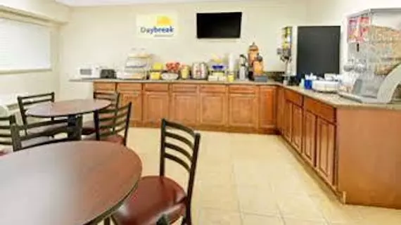 Days Inn Overland Park | Kansas - Kansas City (ve civarı) - Overland Park