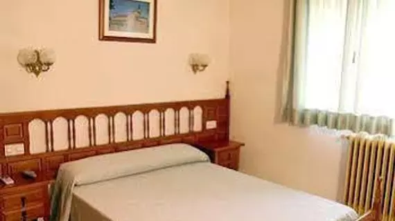 Hostal Boal | Kastilya ve Leon - Segovia (vilayet) - La Lastrilla