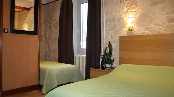 Le Savoy Hotel | Auvergne-Rhone-Alpes - Savoie (bölge) - Aix-les-Bains (ve civarı) - Le Bourget-du-Lac