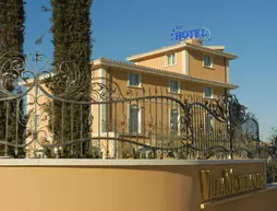 Hotel Villa Michelangelo | Abruzzo - Pescara (il) - Citta Sant'Angelo