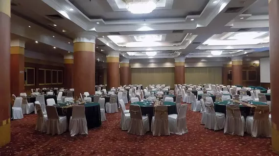 Hotel Mega Anggrek | West Java - Cakarta (ve civarı) - Cakarta - Batı Cakarta - Kebon Jeruk