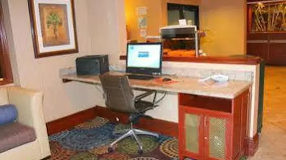 Holiday Inn Express Miami-Arpt Ctrl-Miami Springs | Florida - Miami (ve civarı) - Miami Springs