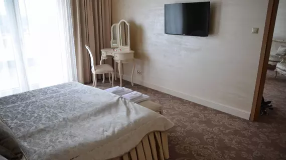 Hotel Kiston | Doğu Pomeranya Voyvodalığı - Suleczyno