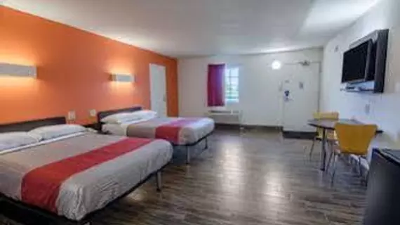 Motel 6 Staunton | Virginia - Staunton (ve civarı) - Staunton