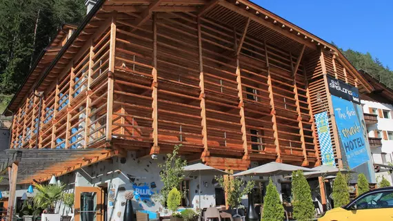 Smart Hotel Saslong | Trentino-Alto Adige - Güney Tirol (il) - Santa Cristina Val Gardena