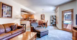 Corral at Breckenridge by Peak Property Management | Kolorado - Summit İlçesi - Breckenridge - Warrior's Mark