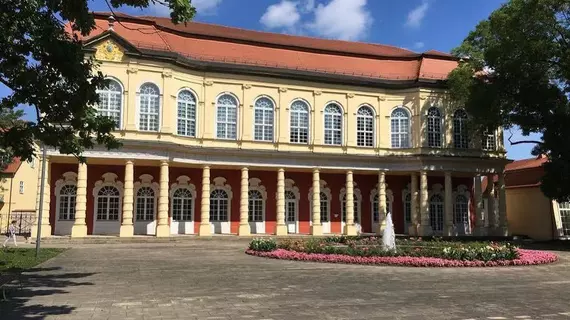 Schloss Schkopau | Saxony (Saksonya)-Anhalt - Schkopau