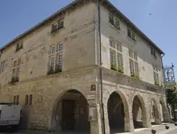 Les Arcades | Occitanie - Gard - Aigues-Mortes - Aigues-Mortes Ortaçağ Kenti