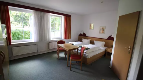 Hotel Carstens | Schleswig-Holstein - Bordesholm