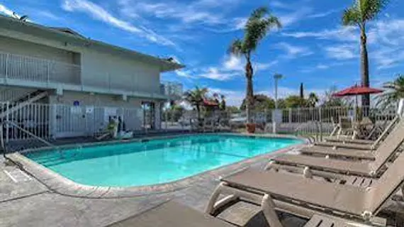 Motel 6 Stanton | Kaliforniya - Orange County - Stanton