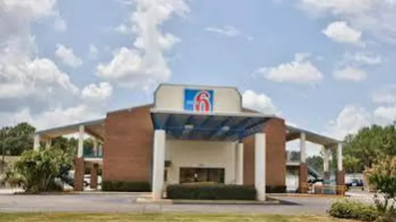 Motel 6 Dothan | Alabama - Dothan (ve civarı) - Dothan