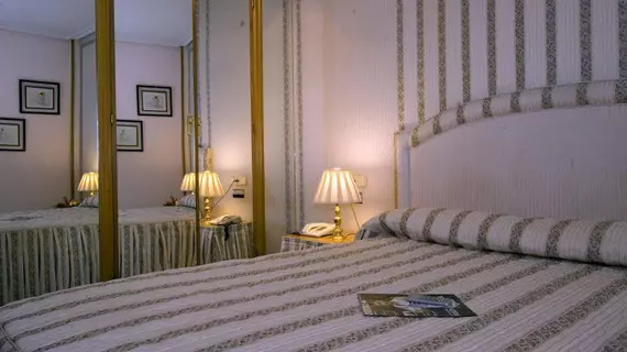 Hotel Helmántico | Kastilya ve Leon - Salamanca (vilayet) - La Armuña - Villares de la Reina