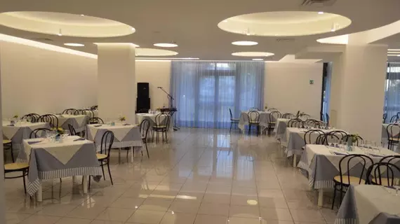 Hotel Cristalda | Puglia - Foggia (il) - Vieste