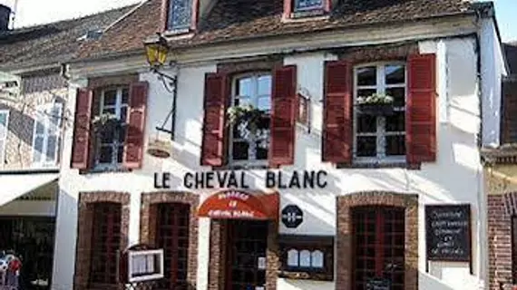 Hotel Restaurant Le Cheval Blanc | Bourgogne-Franche-Comte - Yonne - Charny-Oree-de-Puisaye