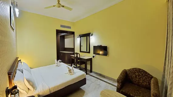 Raj Palace | Tamil Nadu - Tiruvallur - Chennai (ve civarı) - Chennai - T Nagar