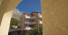 Apartments Vila Adrijana | Split-Dalmaçya - Baska Voda