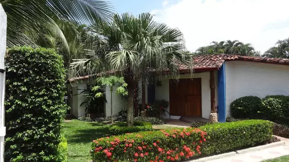 Villa Botero By Casa Mojito Bed and Breakfast | Cocle - Rio Hato - Santa Clara