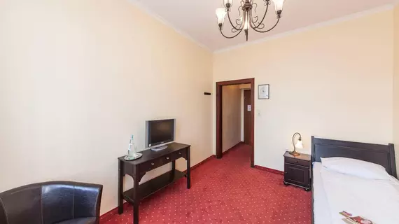 Nichtraucher-Hotel An Der Oper | Kuzey Ren-Westfalia - Düsseldorf (ve civarı) - Düsseldorf - Eski Şehir Merkezi