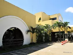 Country Village Hotel | Kuzey Mindanao - Misamis Oriental - Cagayan de Oro