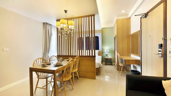 Ratana Apart-Hotel at Rassada | Phuket (ve civarı) - Thalang