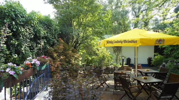 Garden Hotel | Kuzey Ren-Westfalia - Düsseldorf (ve civarı) - Düsseldorf