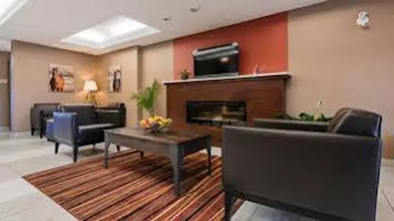 Best Western Plus Red Deer Inn & Suite | Alberta - Red Deer (ve civarı) - Red Deer