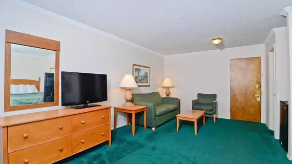 Magnuson Grand Pioneer Inn and Suites | Michigan - Escanaba (ve civarı) - Escanaba