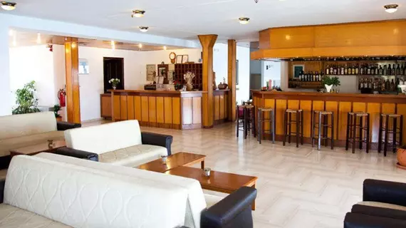 Lena Beach Hotel | Girit Adası - Hanya (bölge) - Hanya - Tersanas