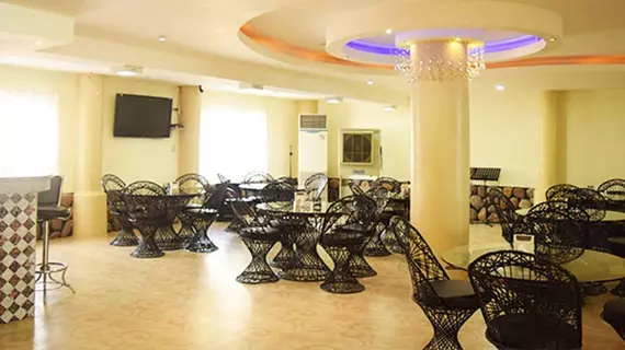 Casablanca Hotel Condominium Resort Bar & Restaurant | Zambales - Olongapo