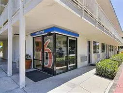 Motel 6 Santa Barbara - Goleta | Kaliforniya - Santa Barbara (ve civarı) - Goleta