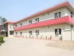 Pacific Inn Suryansh Hotel | Haryana - Gurugram (ve civarı) - Gurugram