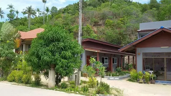 Maehaad Garden Inn | Surat Thani (vilayet) - Koh Phangan